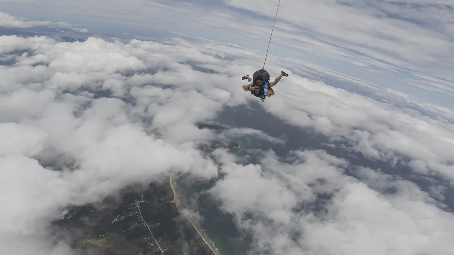 Palawan Itinerary with Skydiving: The Perfect 3-Day Plan